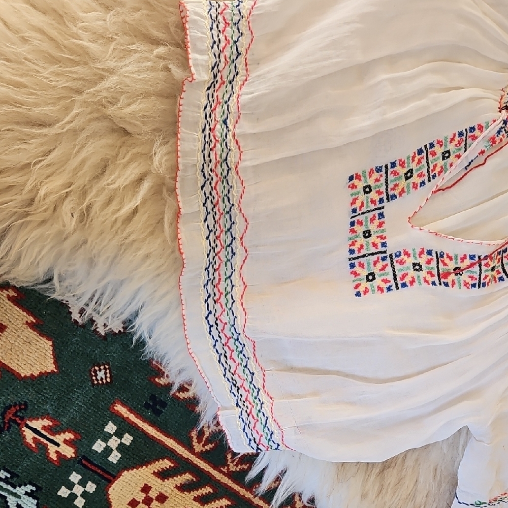 Vintage Hungarian Hand Embroidered Peasant Blouse - image 4